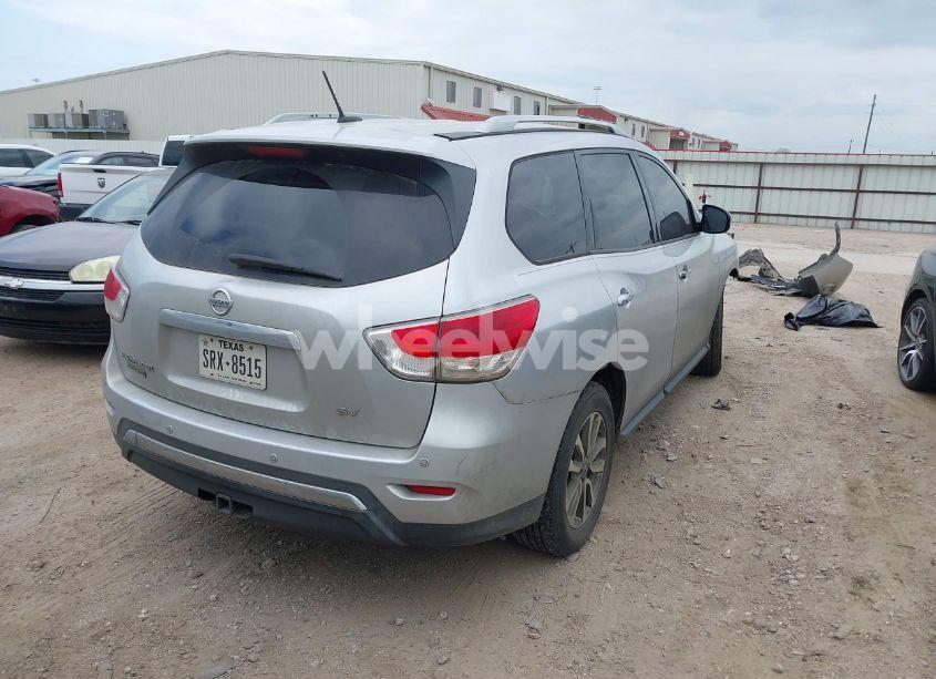 Photo 4 of 2013 Nissan Pathfinder SV (VIN 5N1AR2MN8DC649752)