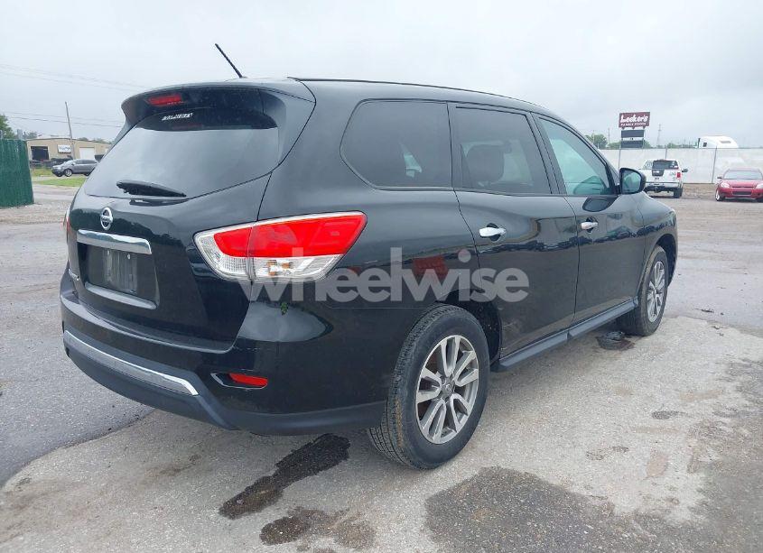 Photo 4 of 2013 Nissan Pathfinder S (VIN 5N1AR2MN8DC661125)