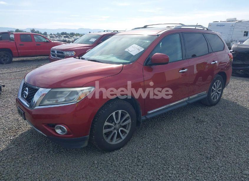Photo 2 of 2013 Nissan Pathfinder SL (VIN 5N1AR2MN8DC676322)