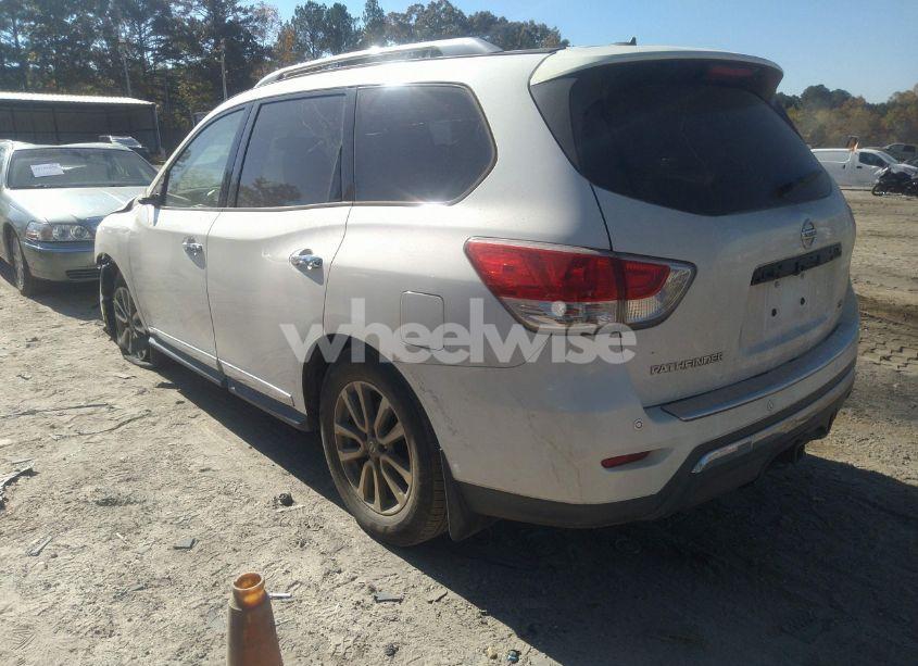 Photo 3 of 2013 Nissan Pathfinder SL (VIN 5N1AR2MN8DC686932)