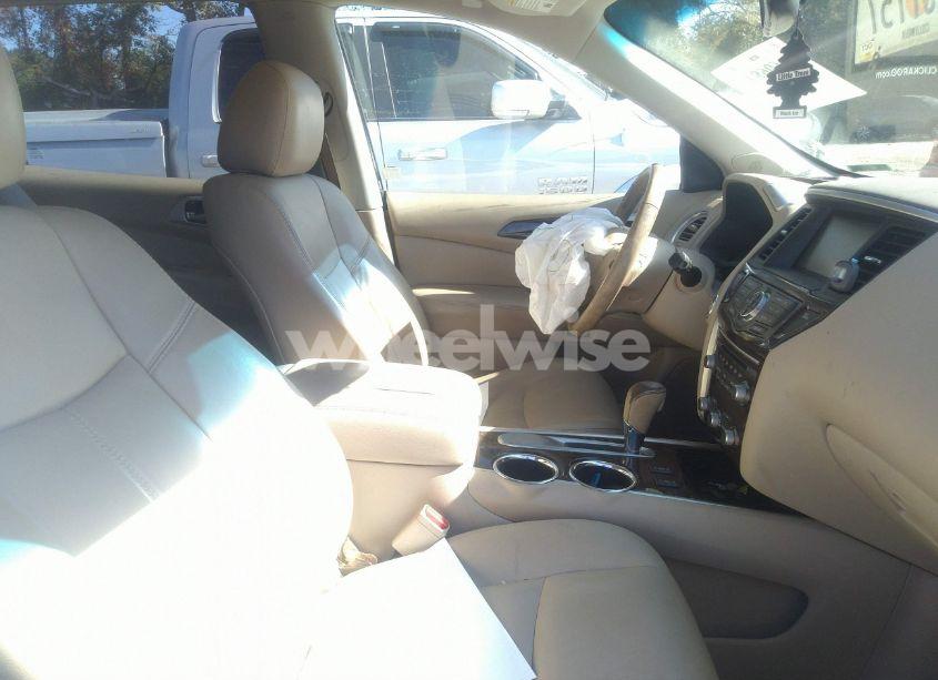 Photo 5 of 2013 Nissan Pathfinder SL (VIN 5N1AR2MN8DC686932)