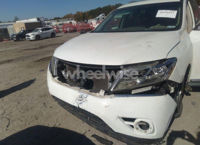 Photo 6 of 2013 Nissan Pathfinder SL (VIN 5N1AR2MN8DC686932)
