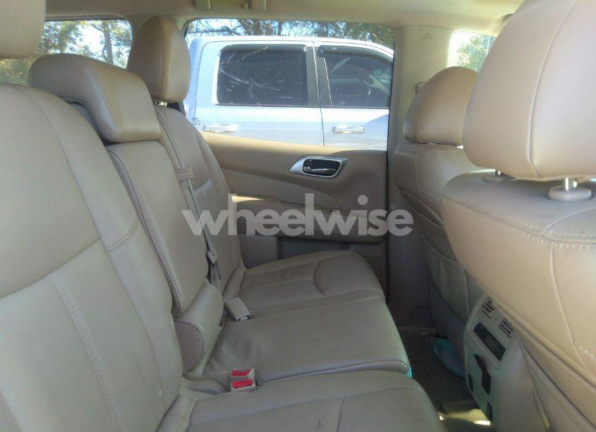 Photo 8 of 2013 Nissan Pathfinder SL (VIN 5N1AR2MN8DC686932)