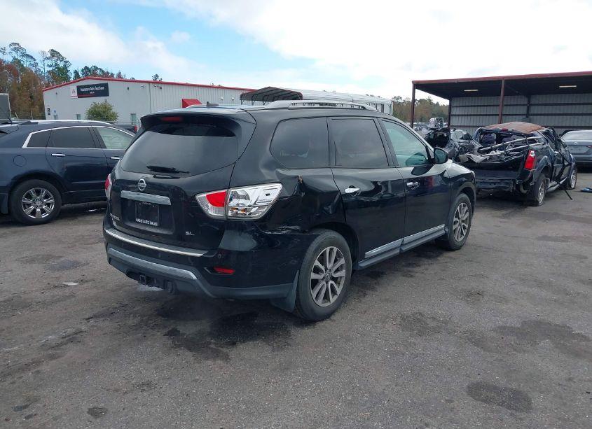Photo 4 of 2014 Nissan Pathfinder SL (VIN 5N1AR2MN8EC684342)
