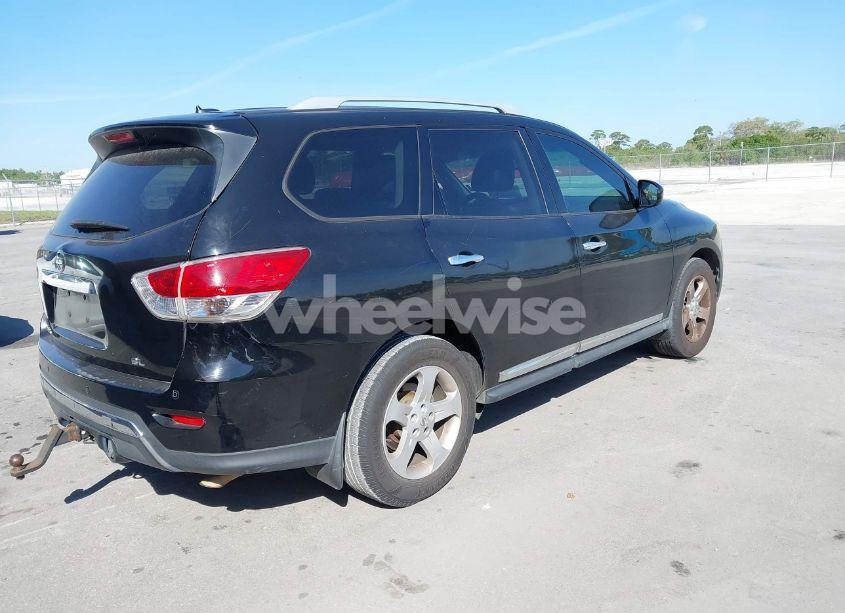 Photo 4 of 2014 Nissan Pathfinder SL (VIN 5N1AR2MN8EC720644)