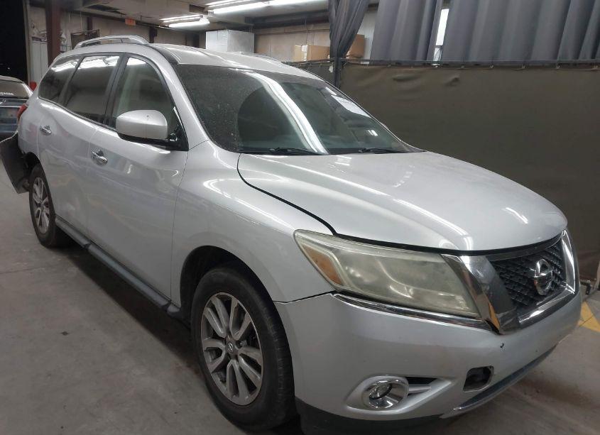 2015 Nissan Pathfinder PLATINUM/S/SL/SV (VIN 5N1AR2MN8FC636065) main photo