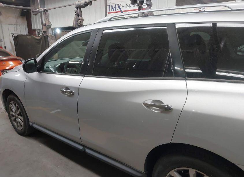 Photo 14 of 2015 Nissan Pathfinder PLATINUM/S/SL/SV (VIN 5N1AR2MN8FC636065)