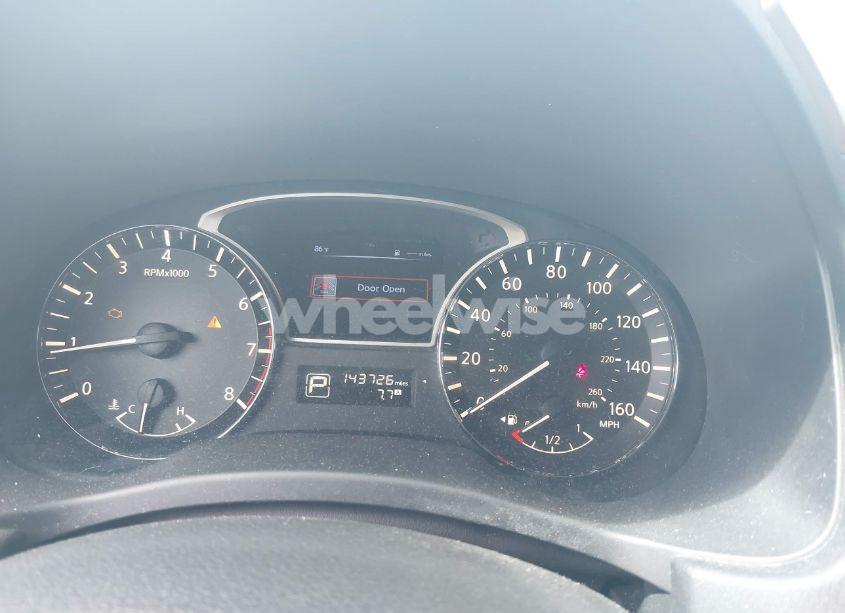 Photo 7 of 2015 Nissan Pathfinder SV (VIN 5N1AR2MN8FC645672)