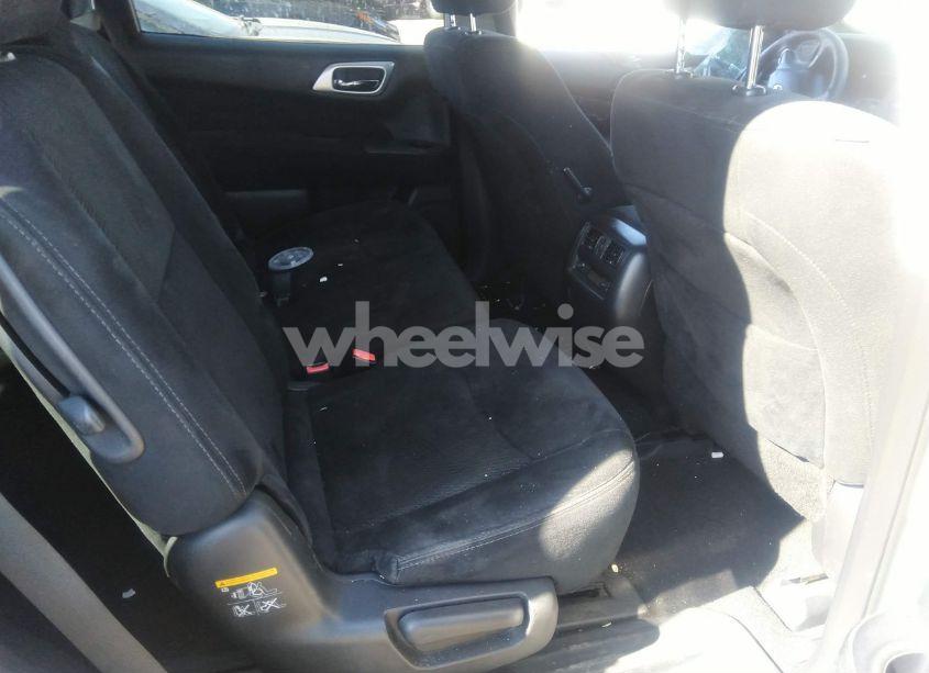 Photo 8 of 2015 Nissan Pathfinder S (VIN 5N1AR2MN8FC658082)