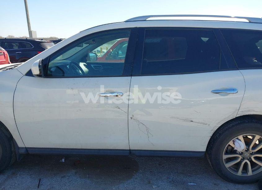 Photo 14 of 2015 Nissan Pathfinder S (VIN 5N1AR2MN8FC668305)