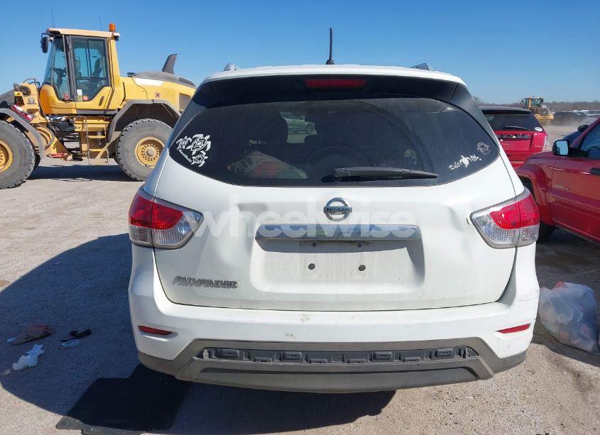 Photo 16 of 2015 Nissan Pathfinder S (VIN 5N1AR2MN8FC668305)