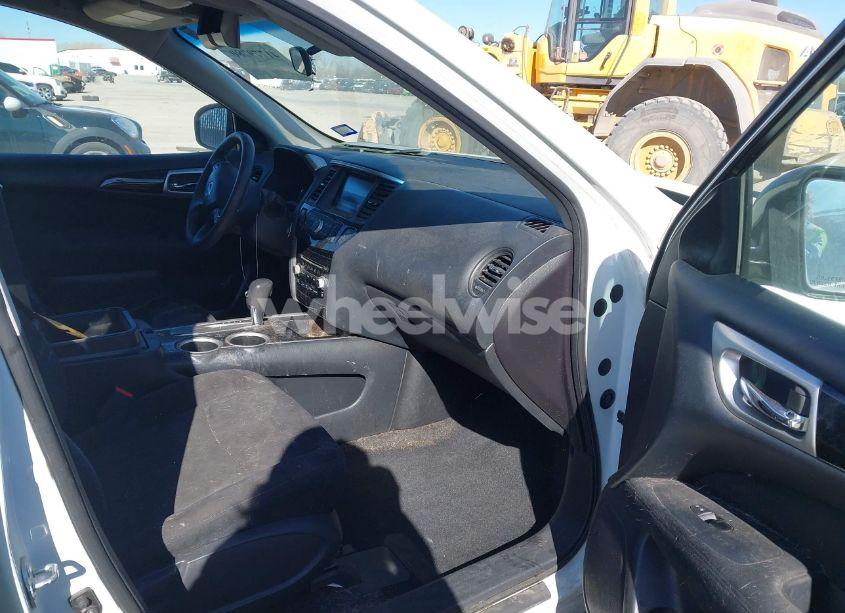 Photo 5 of 2015 Nissan Pathfinder S (VIN 5N1AR2MN8FC668305)