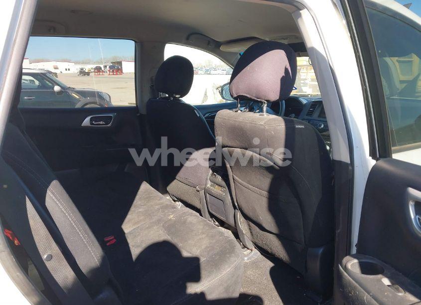 Photo 8 of 2015 Nissan Pathfinder S (VIN 5N1AR2MN8FC668305)