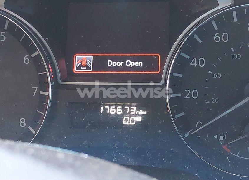 Photo 15 of 2015 Nissan Pathfinder SV (VIN 5N1AR2MN8FC678462)