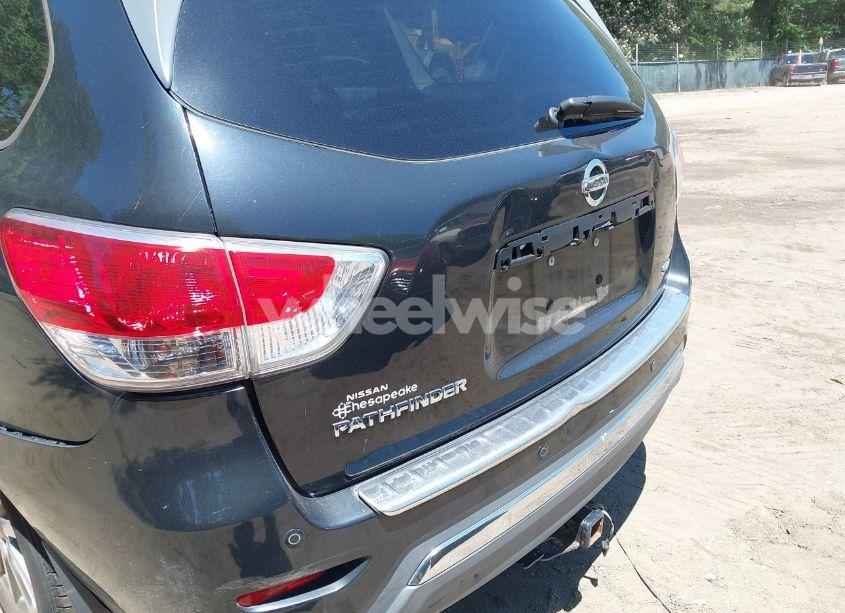 Photo 6 of 2015 Nissan Pathfinder SV (VIN 5N1AR2MN8FC678462)