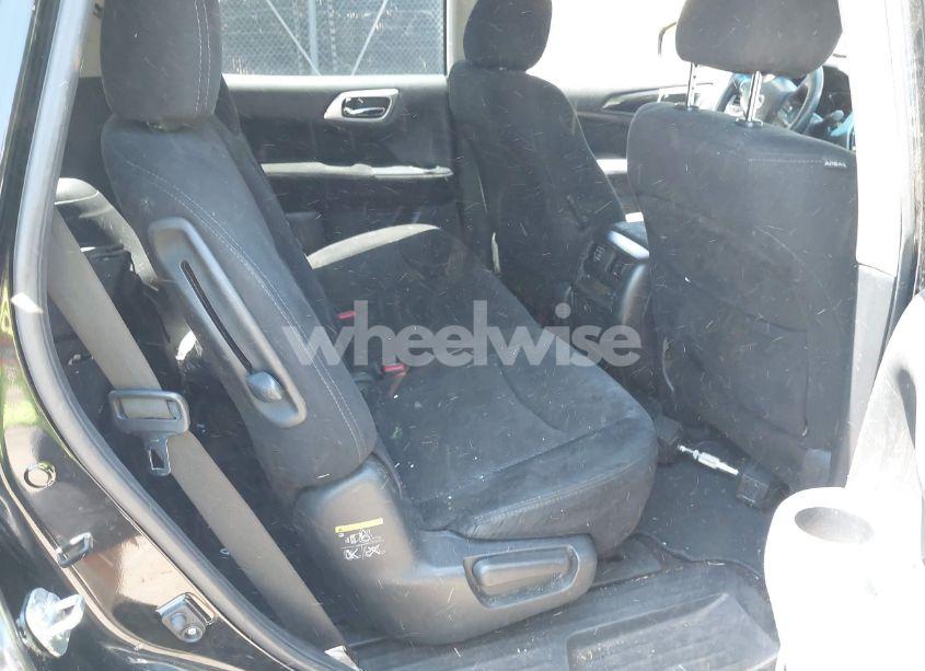 Photo 8 of 2015 Nissan Pathfinder SV (VIN 5N1AR2MN8FC678462)