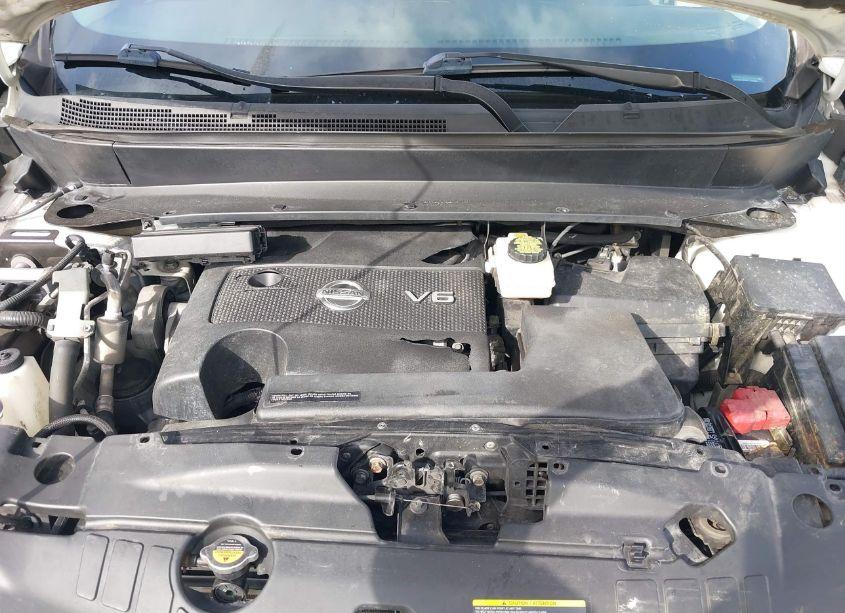 Photo 10 of 2015 Nissan Pathfinder SV (VIN 5N1AR2MN8FC704980)