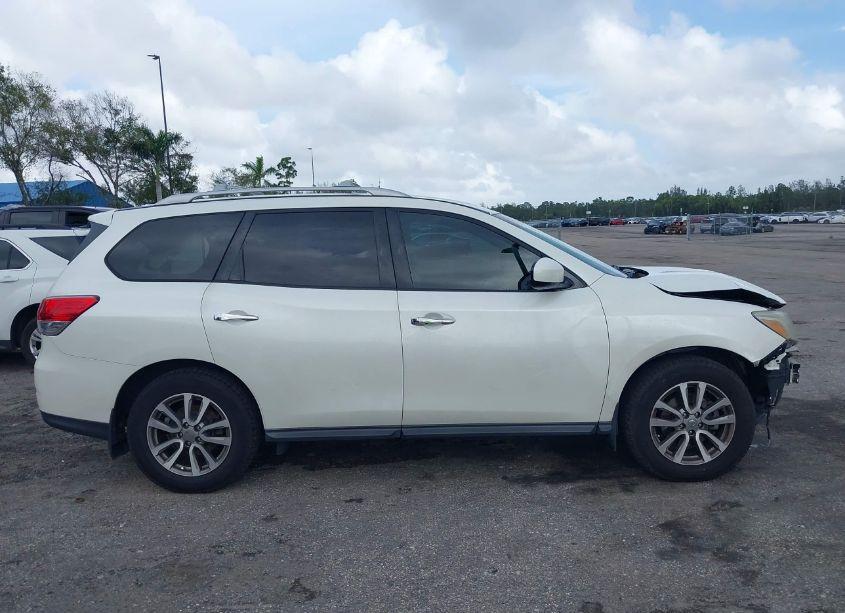 Photo 14 of 2015 Nissan Pathfinder SV (VIN 5N1AR2MN8FC704980)