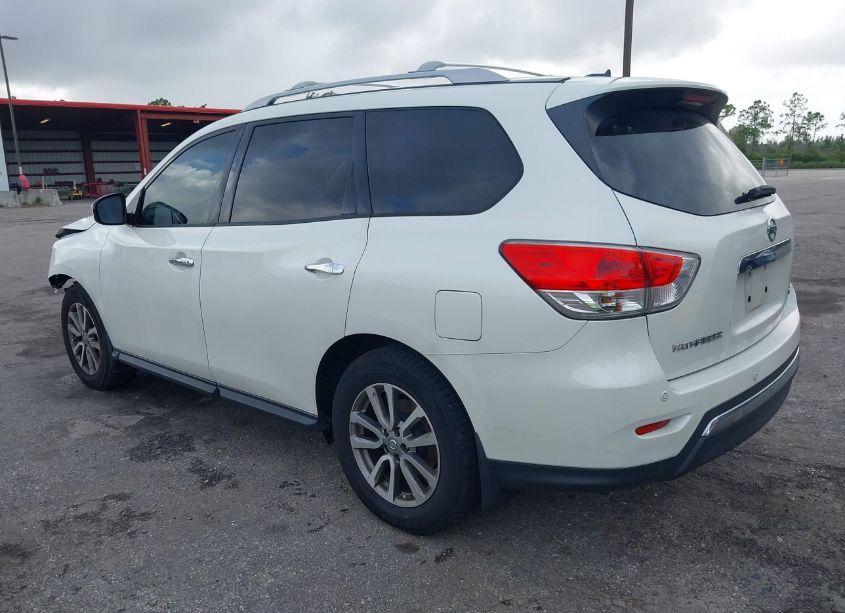 Photo 3 of 2015 Nissan Pathfinder SV (VIN 5N1AR2MN8FC704980)
