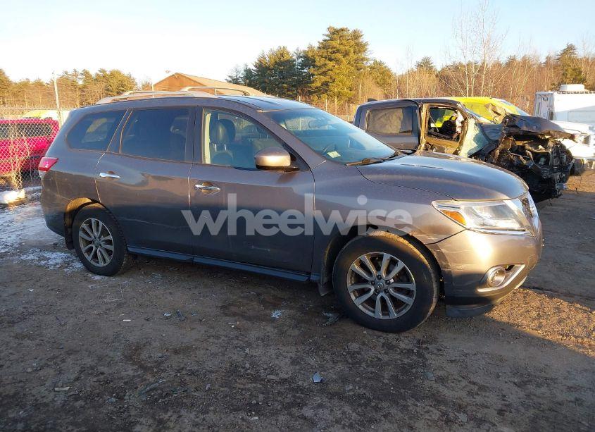 Photo 13 of 2015 Nissan Pathfinder S (VIN 5N1AR2MN8FC723531)