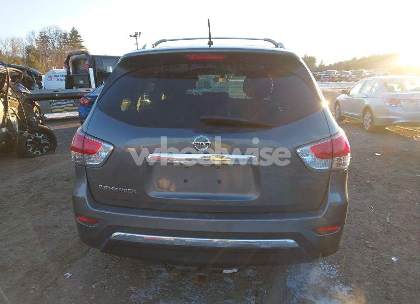 Photo 16 of 2015 Nissan Pathfinder S (VIN 5N1AR2MN8FC723531)