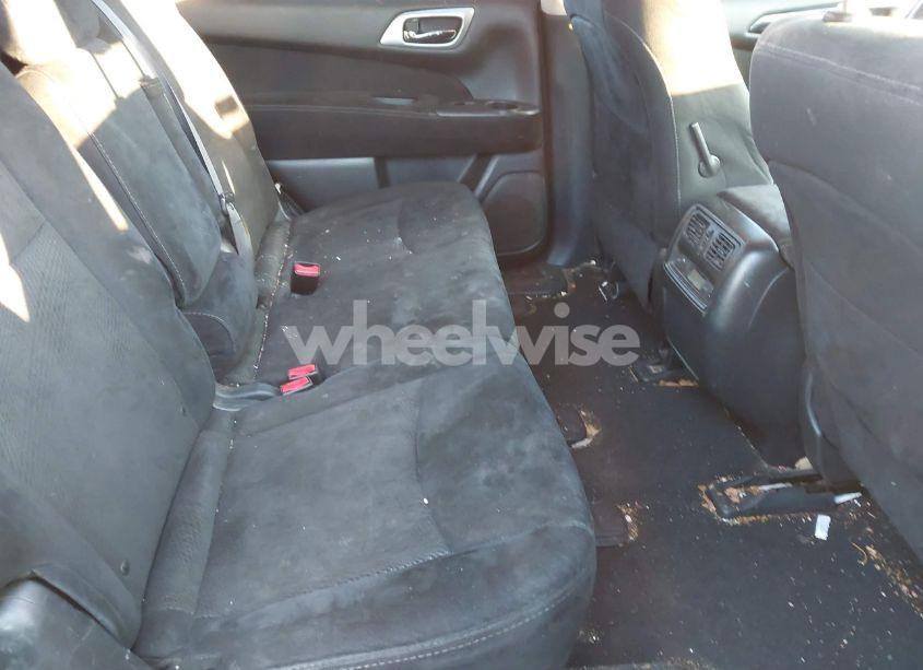 Photo 8 of 2015 Nissan Pathfinder S (VIN 5N1AR2MN8FC723531)