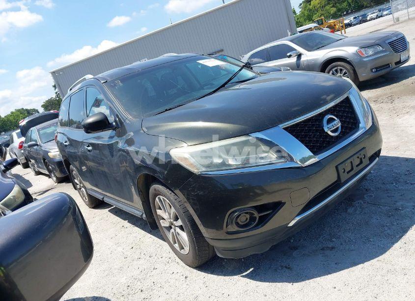 2015 Nissan Pathfinder S (VIN 5N1AR2MN8FC723996) main photo