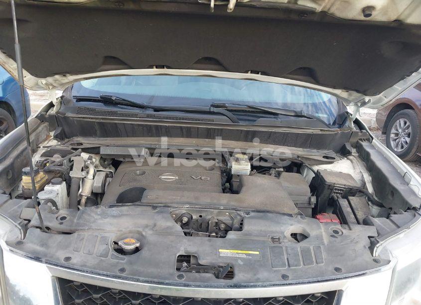 Photo 10 of 2016 Nissan Pathfinder SL (VIN 5N1AR2MN8GC623561)