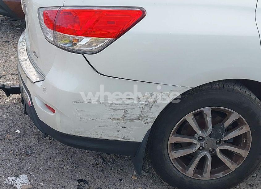 Photo 6 of 2016 Nissan Pathfinder SL (VIN 5N1AR2MN8GC623561)