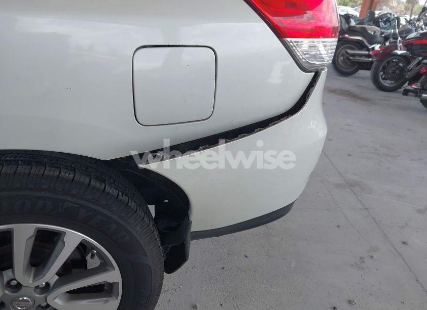 Photo 18 of 2016 Nissan Pathfinder SV (VIN 5N1AR2MN8GC637220)