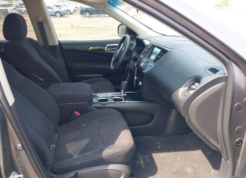 Photo 5 of 2016 Nissan Pathfinder S (VIN 5N1AR2MN8GC658777)