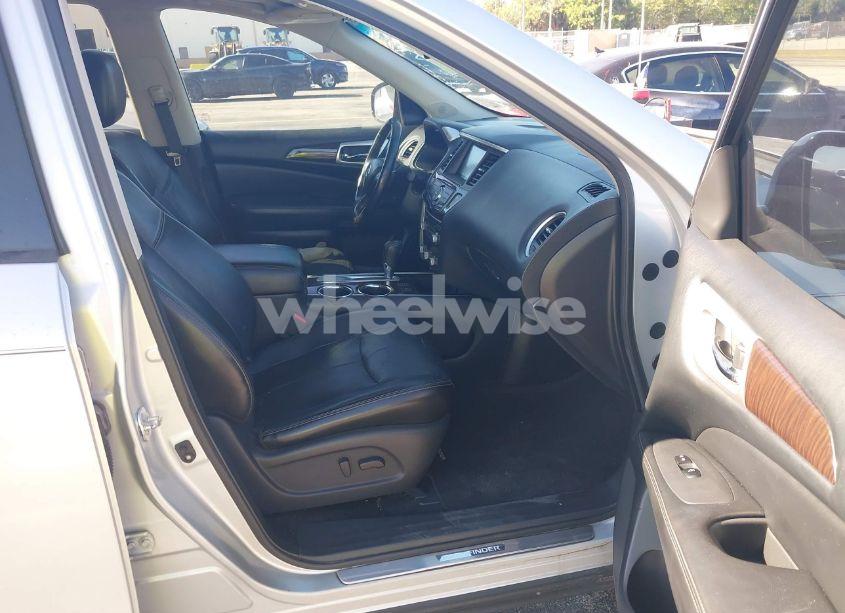 Photo 5 of 2013 Nissan Pathfinder SL (VIN 5N1AR2MN9DC637366)