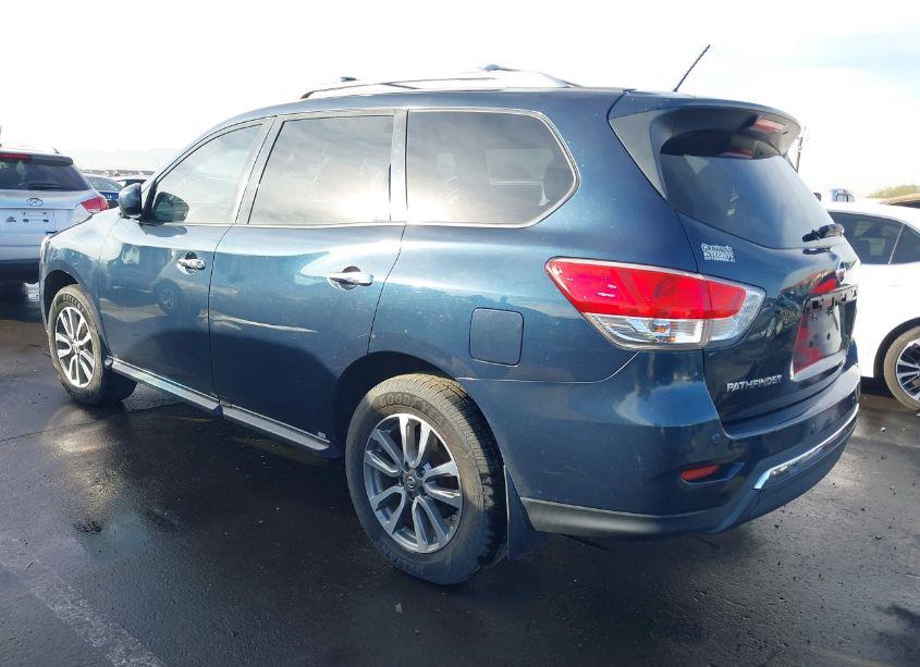 Photo 3 of 2013 Nissan Pathfinder SV (VIN 5N1AR2MN9DC643409)
