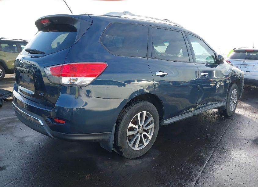 Photo 4 of 2013 Nissan Pathfinder SV (VIN 5N1AR2MN9DC643409)