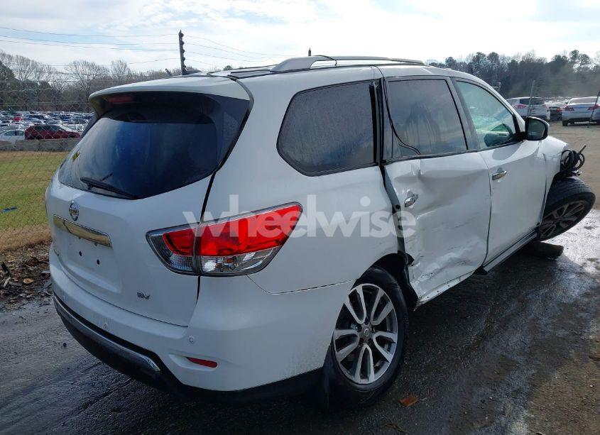 Photo 4 of 2013 Nissan Pathfinder SV (VIN 5N1AR2MN9DC672800)