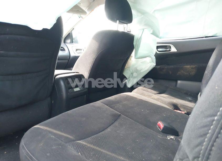 Photo 8 of 2013 Nissan Pathfinder SV (VIN 5N1AR2MN9DC672800)