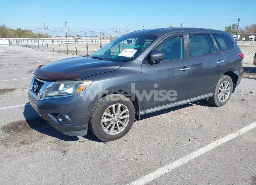 Photo 2 of 2013 Nissan Pathfinder S (VIN 5N1AR2MN9DC684767)