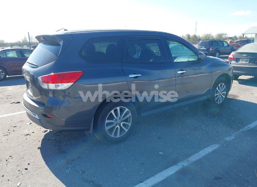 Photo 4 of 2013 Nissan Pathfinder S (VIN 5N1AR2MN9DC684767)