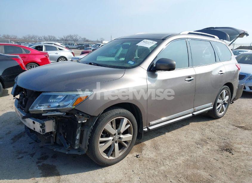 Photo 2 of 2014 Nissan Pathfinder PLATINUM (VIN 5N1AR2MN9EC603719)