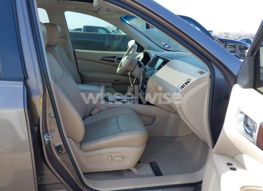 Photo 5 of 2014 Nissan Pathfinder PLATINUM (VIN 5N1AR2MN9EC603719)