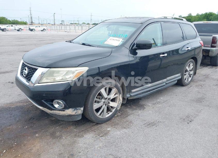 Photo 2 of 2014 Nissan Pathfinder PLATINUM (VIN 5N1AR2MN9EC639927)