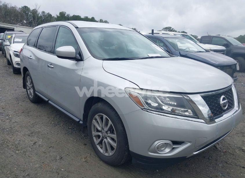 2014 Nissan Pathfinder S (VIN 5N1AR2MN9EC643637) main photo