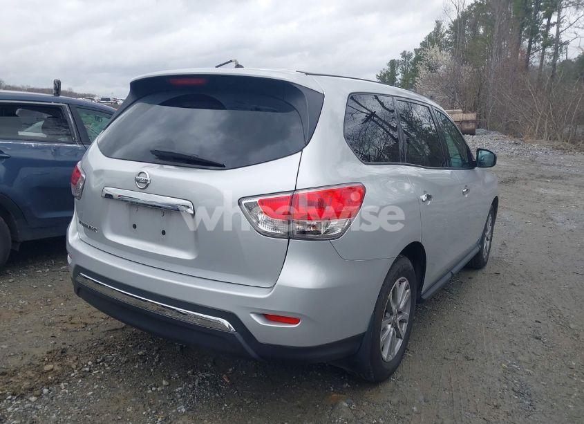 Photo 4 of 2014 Nissan Pathfinder S (VIN 5N1AR2MN9EC643637)