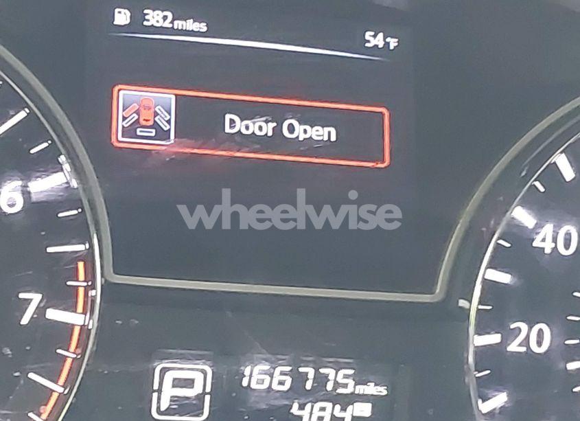 Photo 7 of 2014 Nissan Pathfinder S (VIN 5N1AR2MN9EC643637)