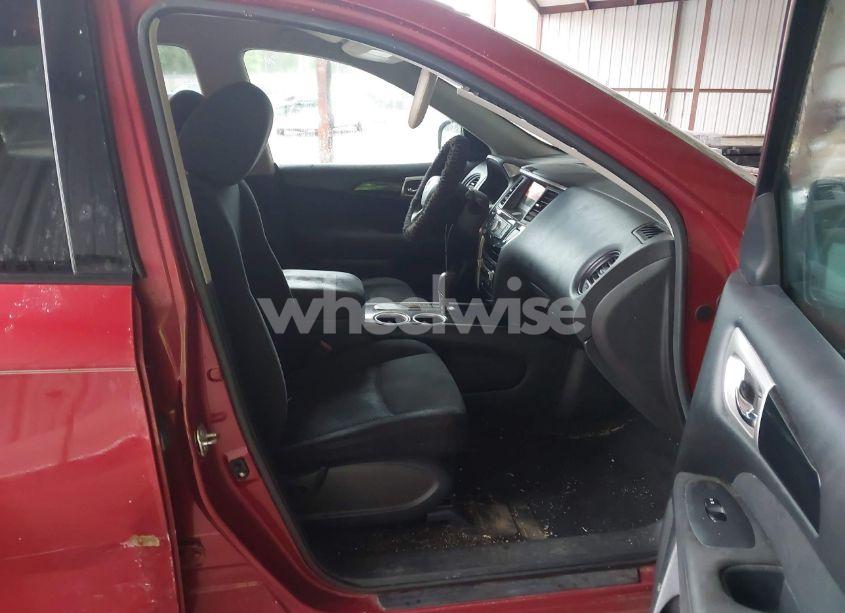 Photo 5 of 2014 Nissan Pathfinder S (VIN 5N1AR2MN9EC647123)