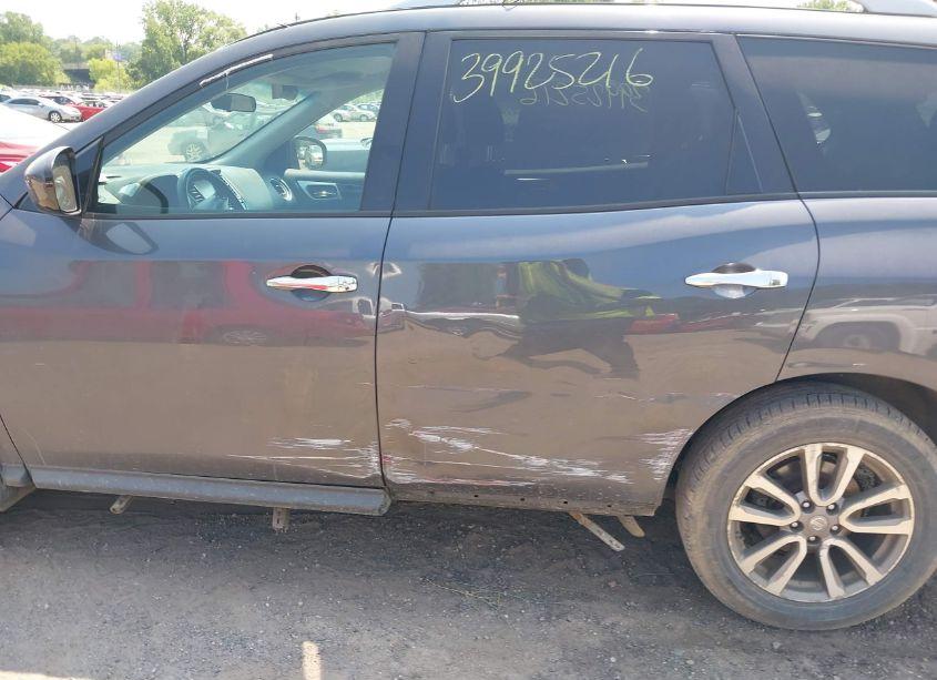 Photo 13 of 2014 Nissan Pathfinder SV (VIN 5N1AR2MN9EC654041)