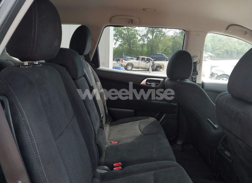 Photo 8 of 2014 Nissan Pathfinder SV (VIN 5N1AR2MN9EC726078)