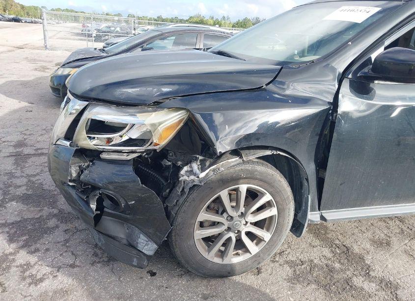 Photo 6 of 2014 Nissan Pathfinder S (VIN 5N1AR2MN9EC727876)