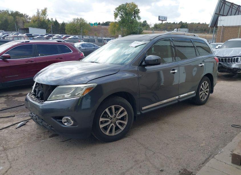 Photo 2 of 2014 Nissan Pathfinder SL (VIN 5N1AR2MN9EC735086)