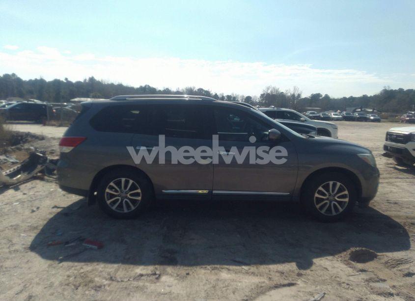 Photo 13 of 2015 Nissan Pathfinder SL (VIN 5N1AR2MN9FC600109)